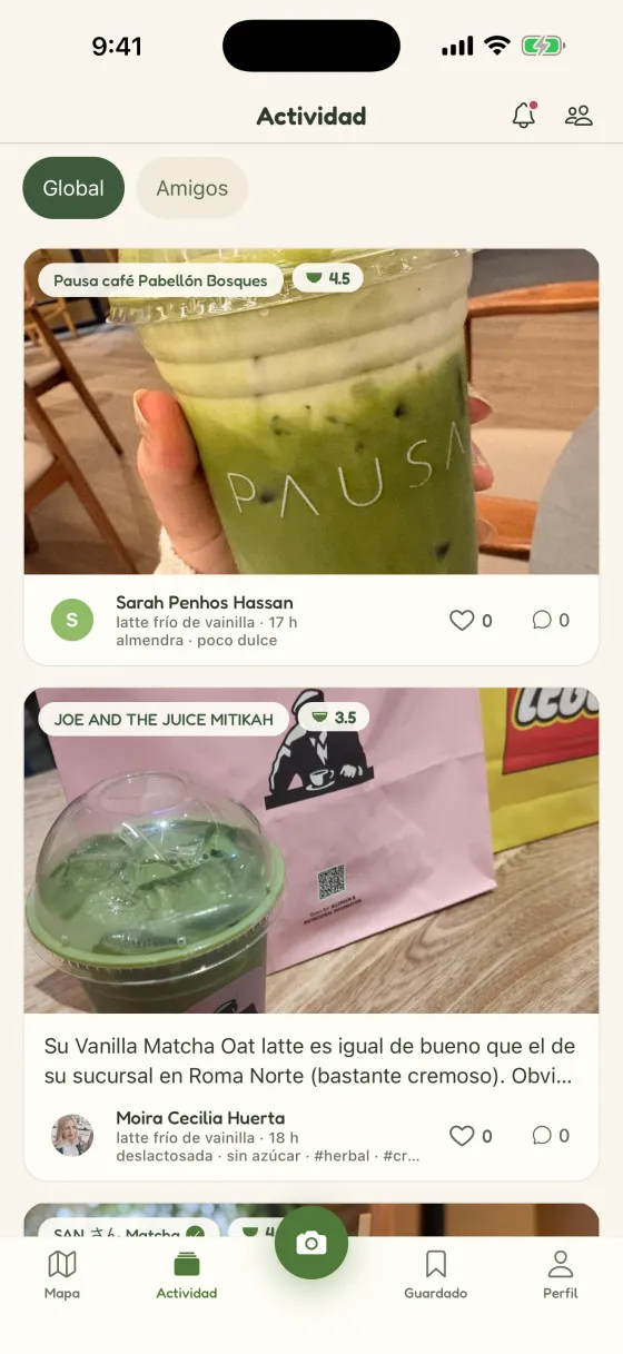 El feed de la comunidad Chacha con fotos, bebidas y puntajes de matcha